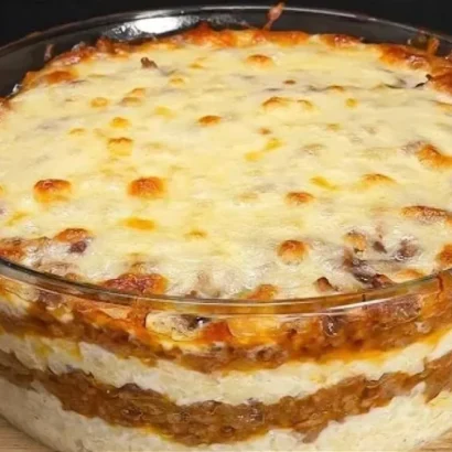 Thumbnail for The Ultimate Cheesy Beef & Potato Casserole