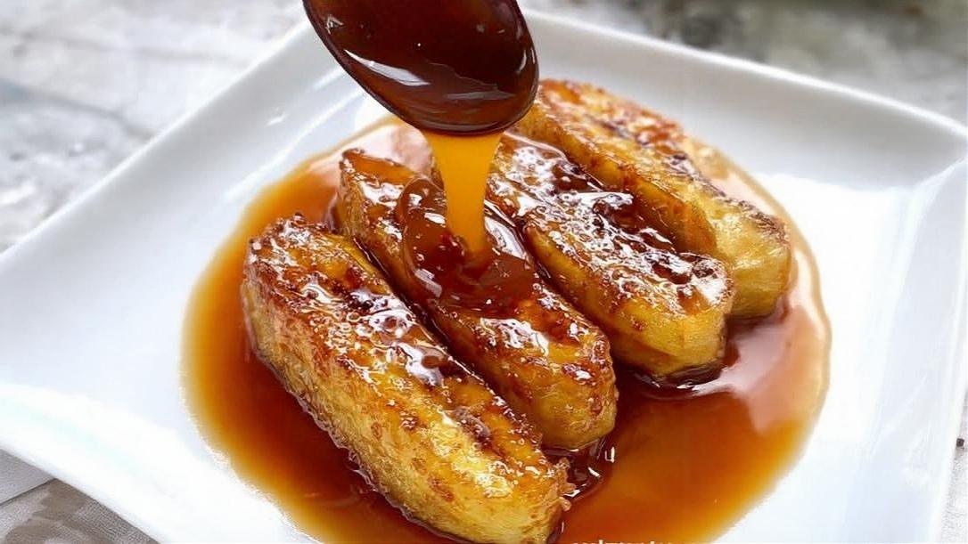 Thumbnail for Pan-Fried Cinnamon Bananas