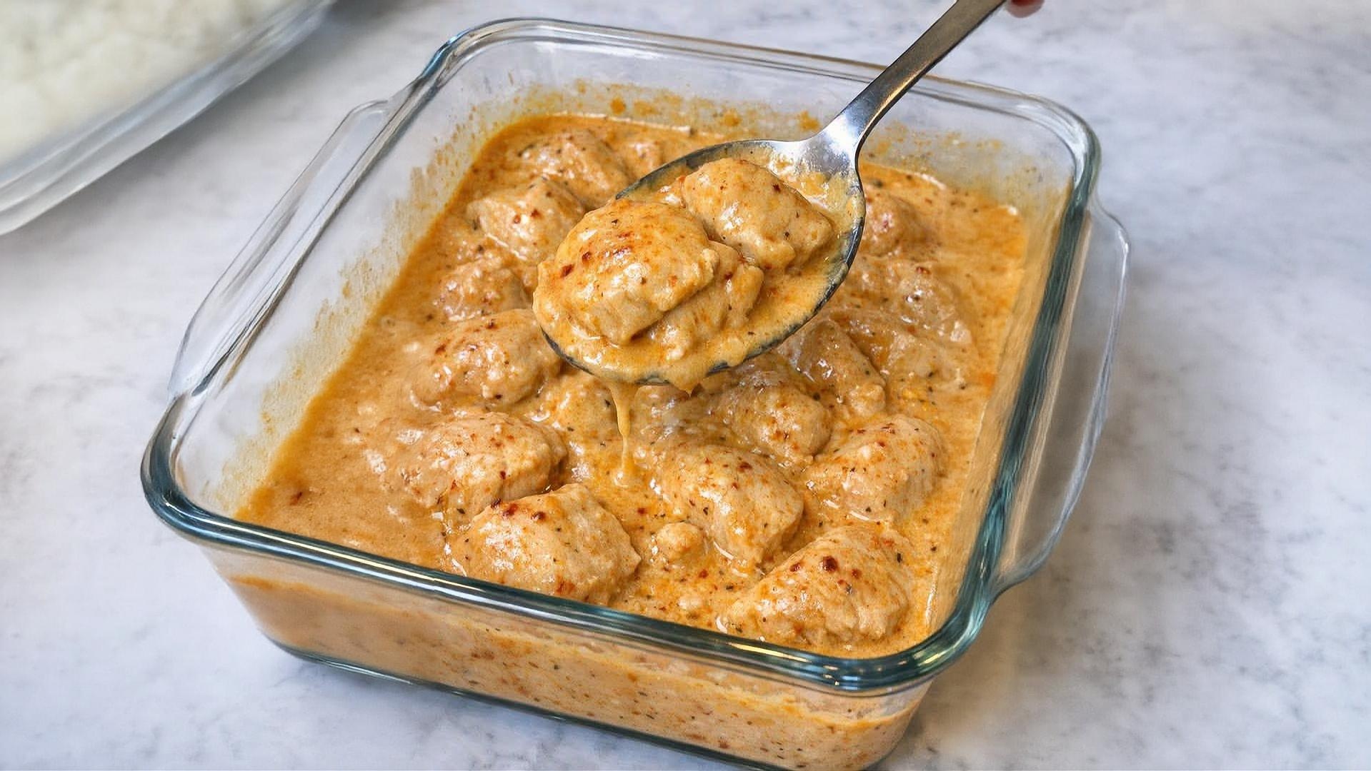 Thumbnail for Oven-Baked 3-Ingredient Chicken Gloria