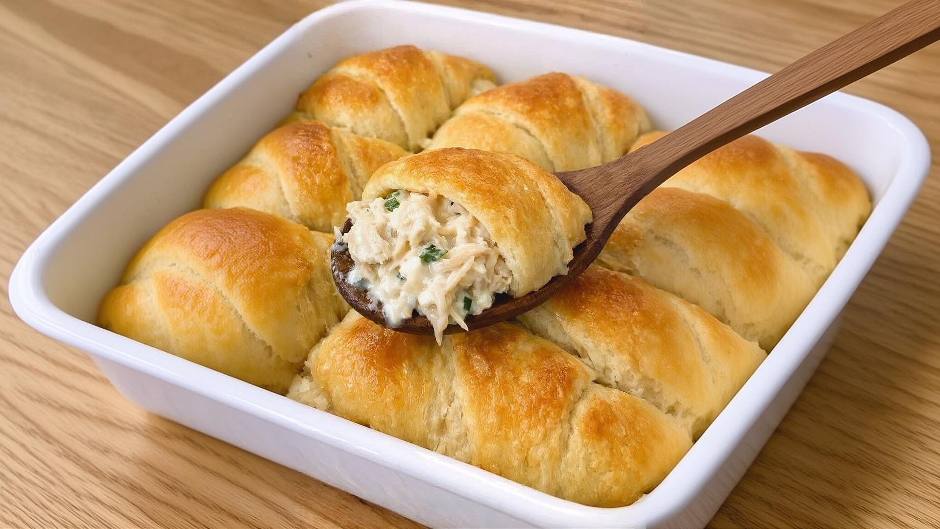 Thumbnail for 4-Ingredient Chicken Crescent Bake