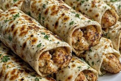 Thumbnail for Chicken Wraps with Garlic and Cheese
