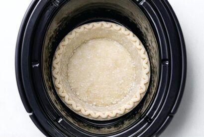 Thumbnail for Slow Cooker 5-Ingredient Cinnamon Apple Pie Dessert