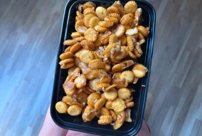 Thumbnail for French Toast Bites: The Crunchy, Caramel-Coated Oyster Cracker Snack